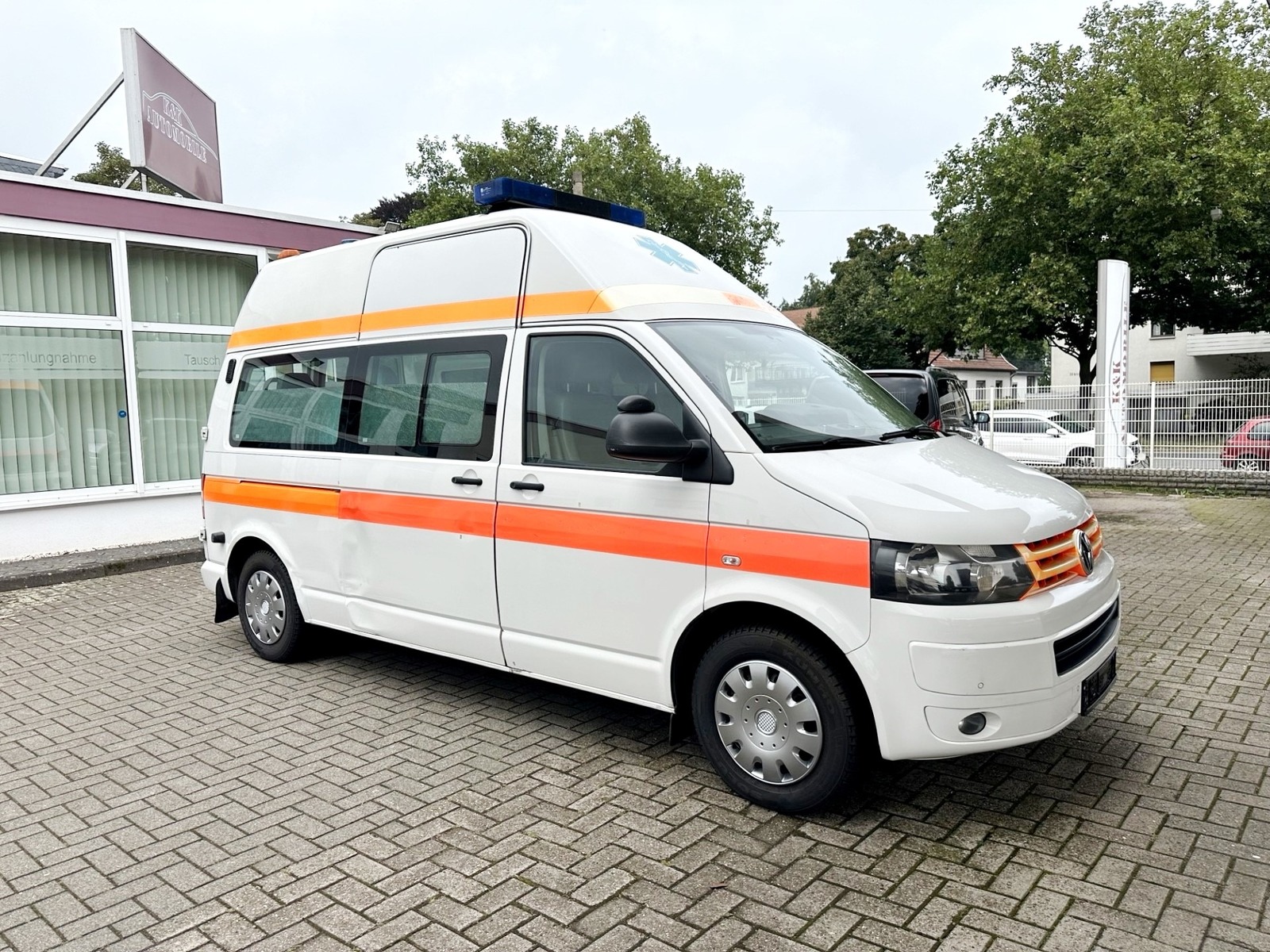 Volkswagen T5 KTW Krankenwagen KLIMA