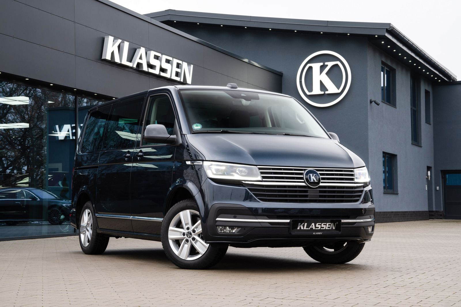 KLASSEN Based on Volkswagen T6 Multivan Business - Luxury Jet Van - Klassen  Van . Vehicle number: VT6_9001