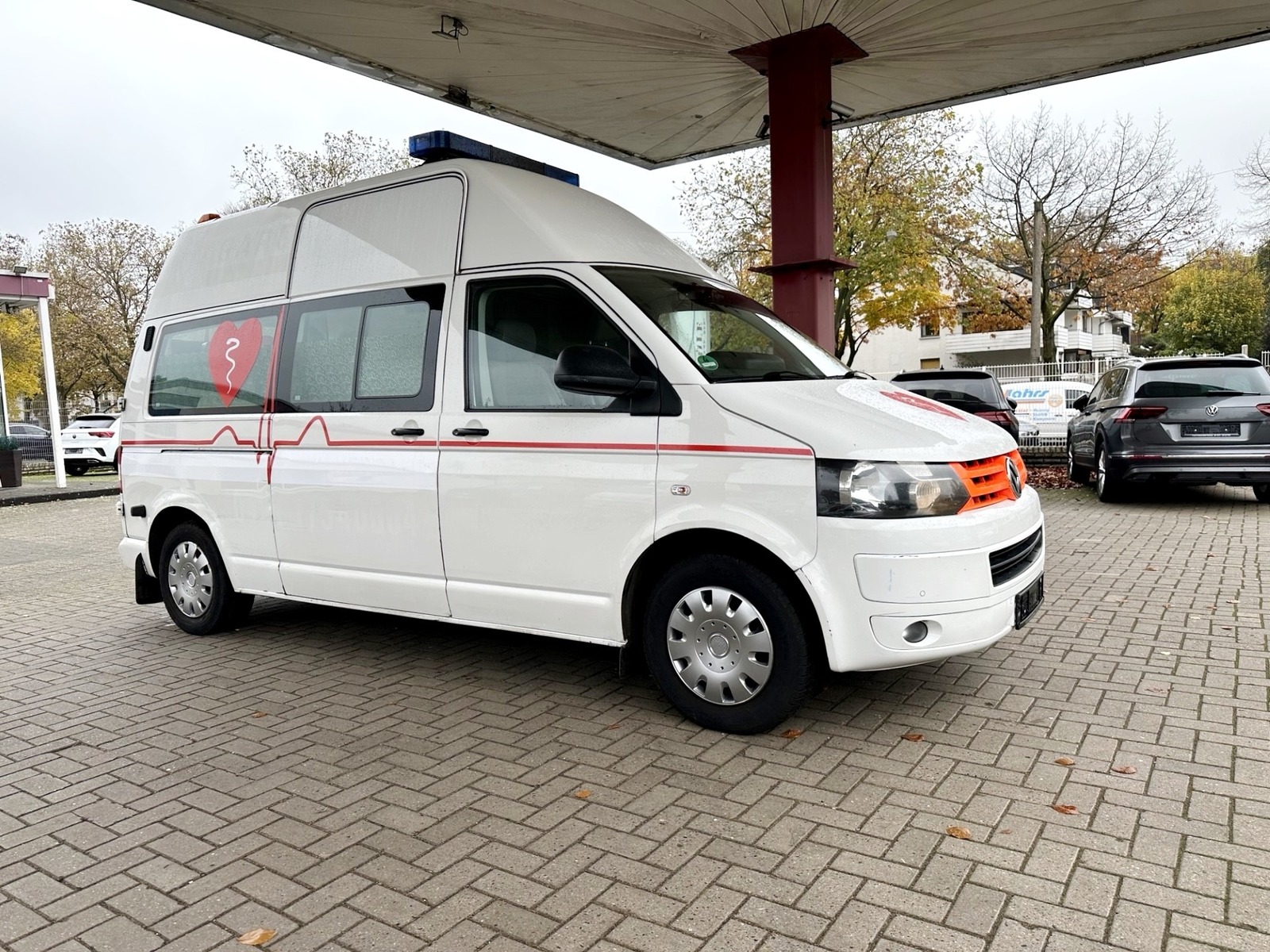 Volkswagen T5 KTW Krankenwagen