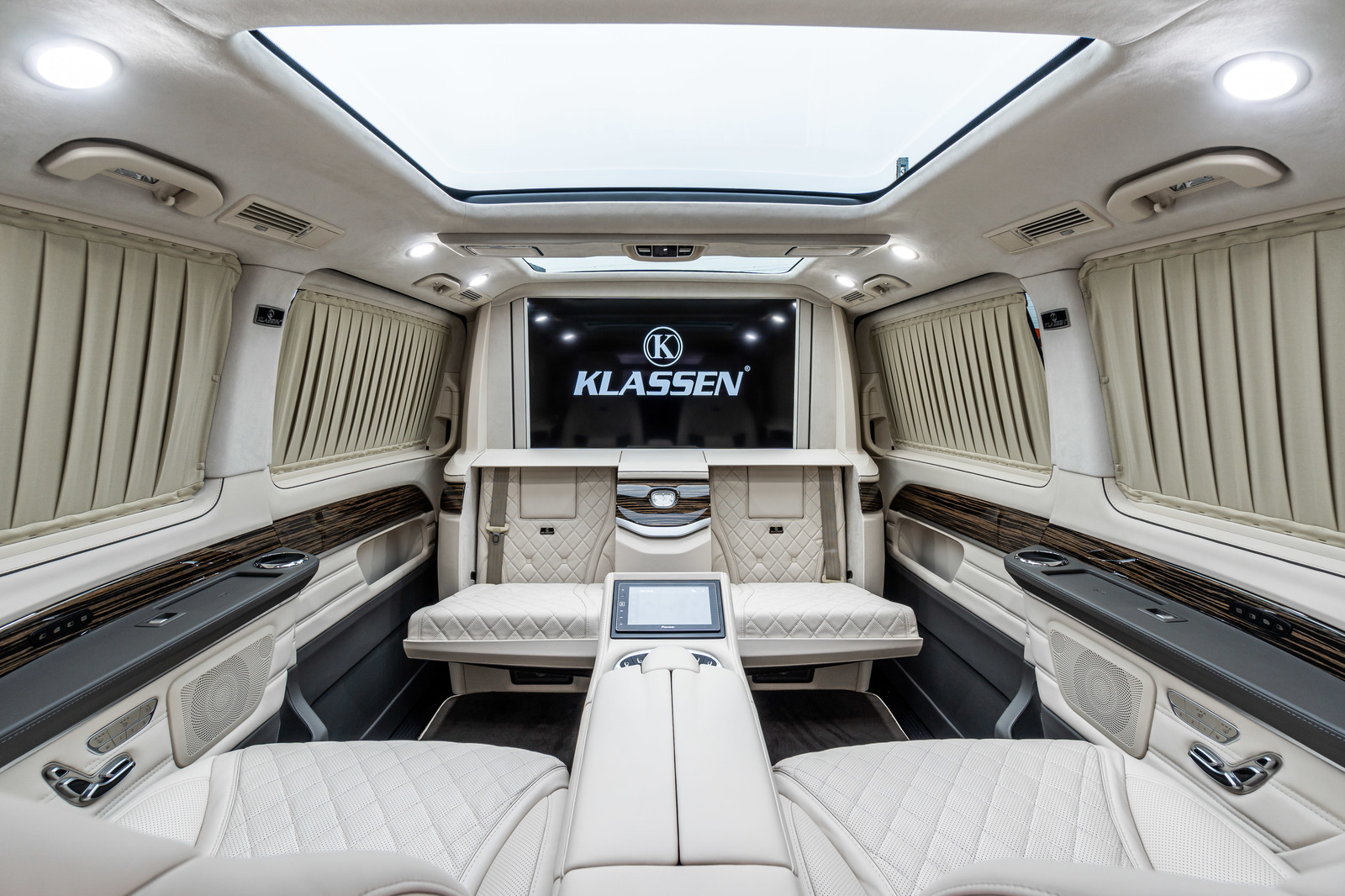 Luxus & Klasse: MANSORY Mercedes V-Klasse als Maybach Edition!