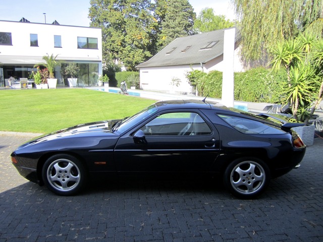 Porsche 928 GTS 5-GANG +Matching numbers+Scheckheft+CD2+ (Bild 10)