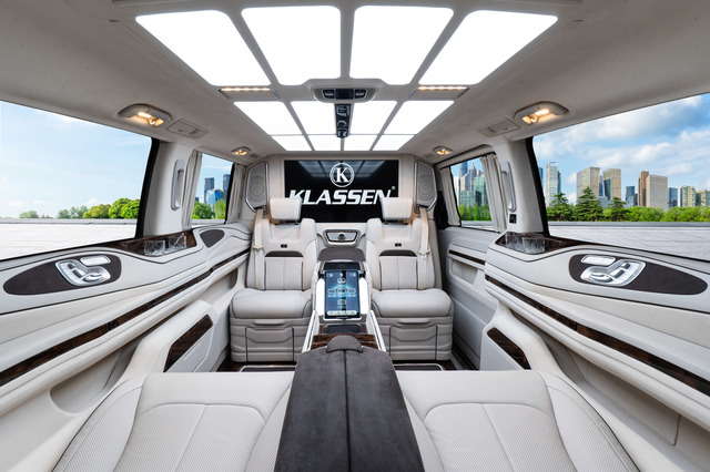 Mercedes Benz V-Class V 300 AMG - Business Edition luxury VIP VAN
