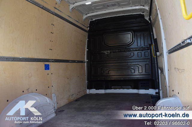 Volkswagen Crafter (Bild 12)