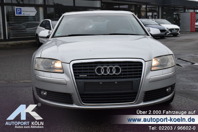 Audi A8 (Bild 6)