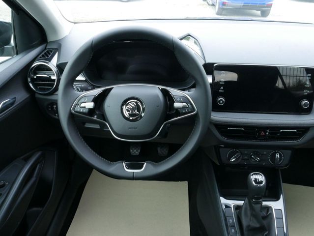 Skoda Fabia (Bild 12)