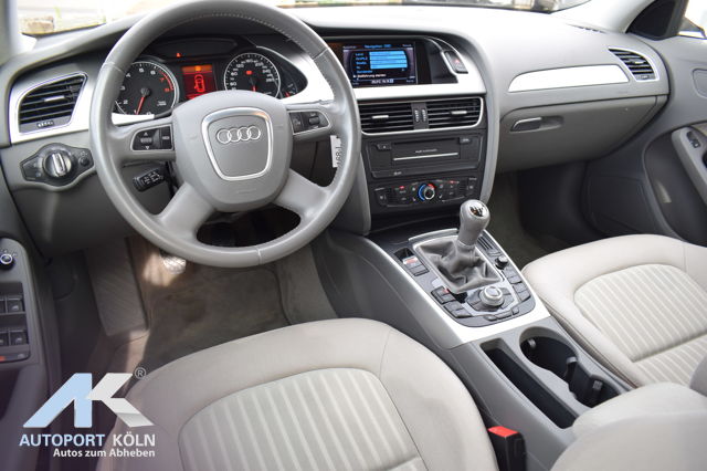 Audi A4 (Bild 6)