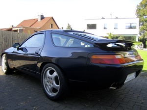 Porsche 928 GTS 5-GANG +Matching numbers+Scheckheft+CD2+ (Bild 6)