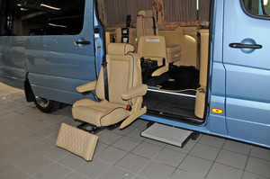 KLASSEN Mercedes-Benz Sprinter VIP. 519 VIP A Wheelchair Accessible Van. MSD_1208