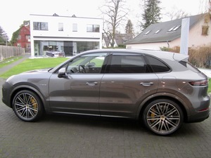 Porsche Cayenne Turbo S E-Hybrid SOLD VERKAUFT! (Bild 7)